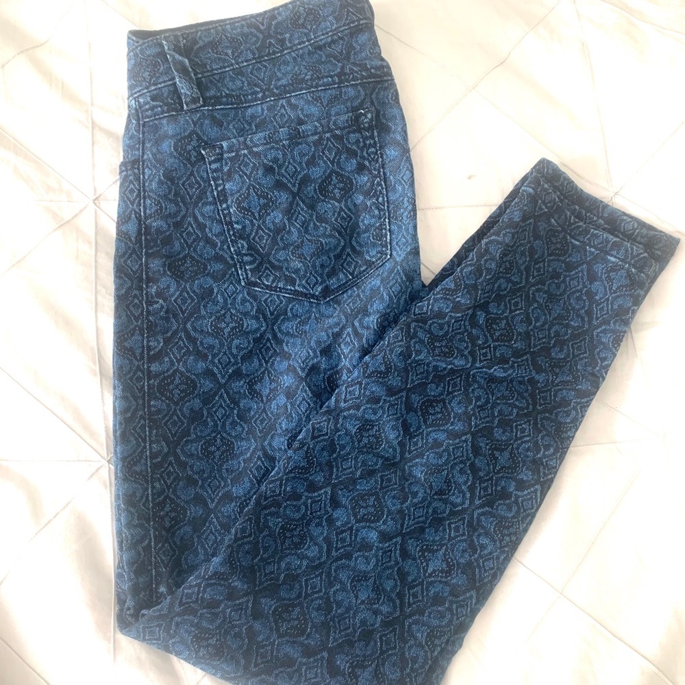 Guess Jeans